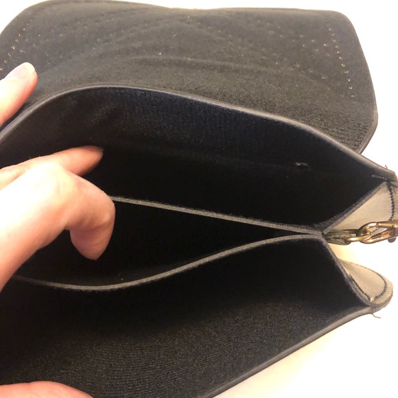 NWOT Small chevron studded crossbody - Picture 11 of 11